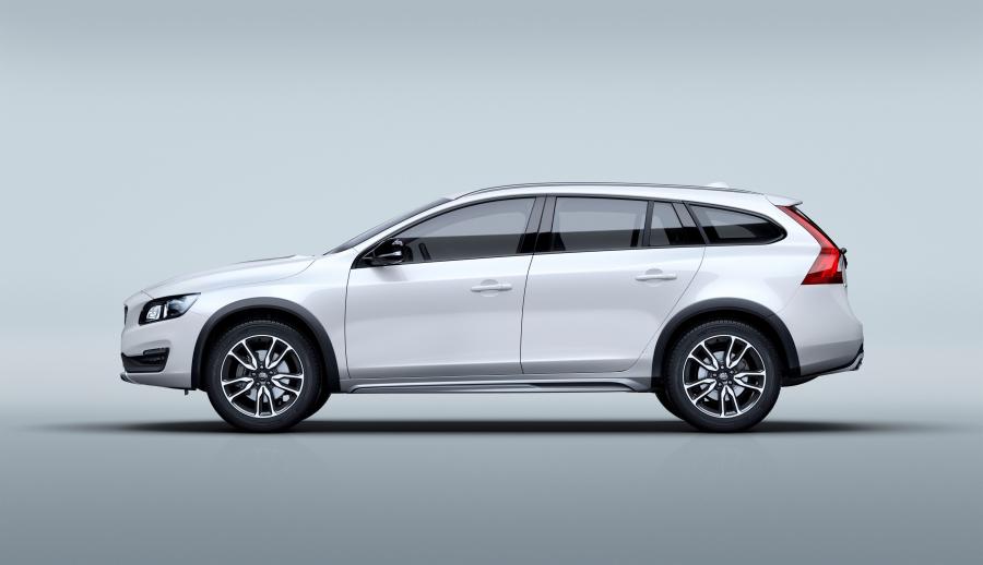  Volvo V60 T5 Cross Country 2015 года  (фото 31 из 38)